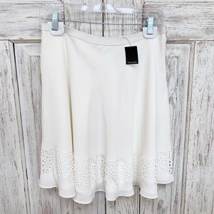 Tahari size 8 lined off white skirt - brand new